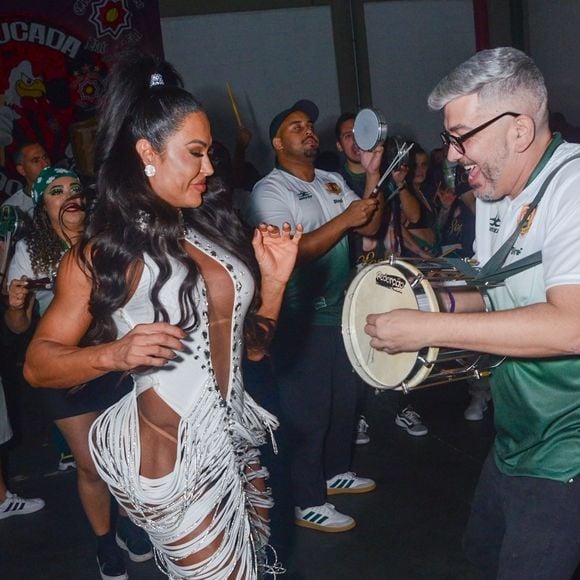 Gracyanne Barbosa abriu mão do desfile da Camisa Verde e Branco em 2025 por causa do 'BBB25'