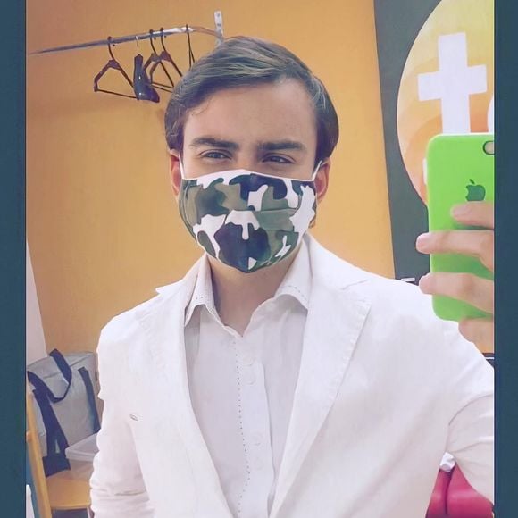 Primeira mudança significativa de Dudu Camargo foi deixar seu cabelo crescer