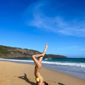 'BBB 25': Vitória Strada esbanja beleza e boa forma até mesmo em fotos de cabeça para baixo