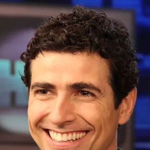 Em 2012, Reynaldo adotou os cachos por um tempo, exalando charme (como de costume!)