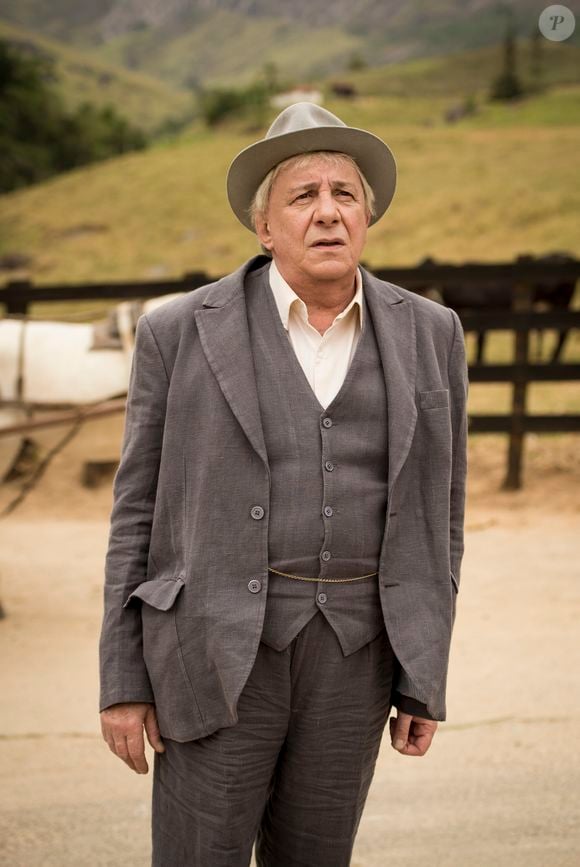 Marco Nanini foi o professor Pancrácio na novela 'ÊTa Mundo Bom!', em 2016