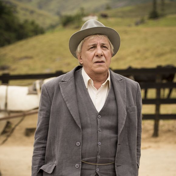 Marco Nanini foi o professor Pancrácio na novela 'ÊTa Mundo Bom!', em 2016