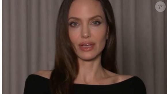 Angelina Jolie e a filha Zahara percorreram Nova York em busca do endereço que viria a sediar o Atelier Jolie, segundo a ELLE Brasil