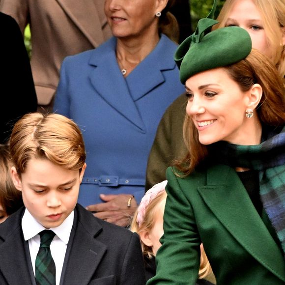 Parece que a Princesa Kate Middleton não está muito feliz com uma certa vontade do Príncipe William, no que diz respeito ao futuro educacional do filho mais velho deles, o George.