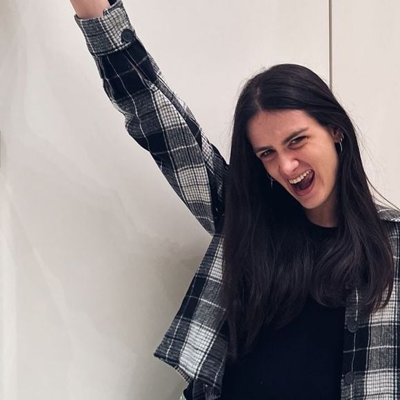 Filha mais velha de Celso Portiolli, Laura Portiolli tem programa nas madrugadas do SBT uma vez por semana