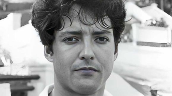 O eterno Zeca de ‘A Viagem’: há 61 anos, nascia Irving São Paulo; ator com carreira na Globo em ascensão teve fim precoce por grave doença