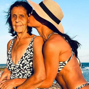 Scheila Carvalho argumentou que sua mãe, Eunice Ladeira, trabalha porque gosta e que, graças ao ofício, pode socializar