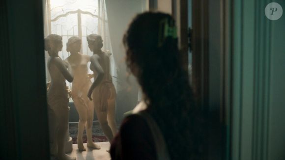 A entrada de Gerluce no cômodo secreto vai revelar detalhes sobre a escultura misteriosa que dá nome ao folhetim