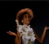 A versão de Whitney Houston para "I Will Always Love You", lançada em 1992 para o filme "O Guarda-Costas", passou 14 semanas no primeiro lugar da parada pop americana.