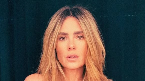 'Justo não foi': Carolina Dieckmmann rasga o verbo sobre final de 'Vale Tudo' e 'critica' cena em que fez o Brasil roer as unhas de ódio