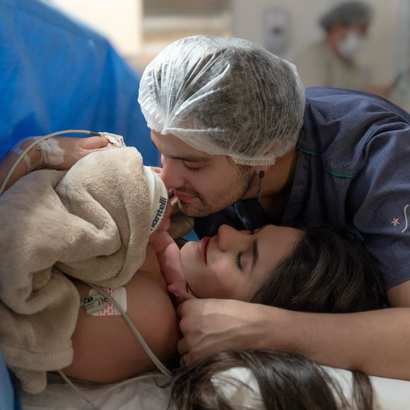 Filha de Luan Santana e Jade Magalhães, Serena nasceu no fim de dezembro de 2024