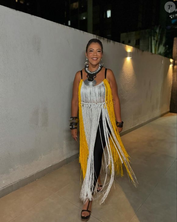 Mani Reggo fez lipoabdominoplastia, gluteoplastia e mastopexia