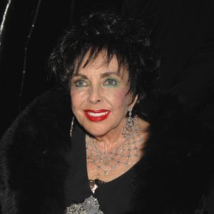 Elizabeth Taylor trabahou com James Dean em 'Assim caminha a humanidade'