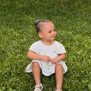 Nas redes sociais, internautas não deixaram de notar a ausência de Helena, filha de Amanda Kimberlly e Neymar, na festa