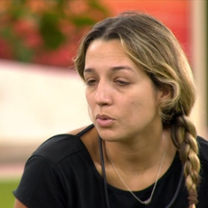 Samira virou assunto nas redes após coincidência curiosa entre seu nome completo e personagens da novela O Clone, clássico da TV com Solange Couto