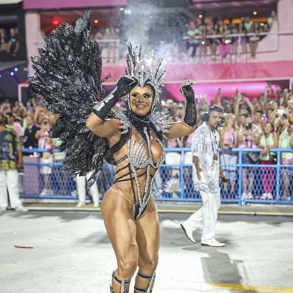 Viviane Araujo: ‘A perseguição contra nossa escola é clara! Mas não vamos nos intimidar! Seguimos lutando sempre! Pra cima e avante, meu Salgueiro’