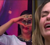 ‘Como é que vocês estão aguentando?': Ana Paula Renault vai às lágrimas ao rever familiares dois dias após a morte do pai; vídeo
