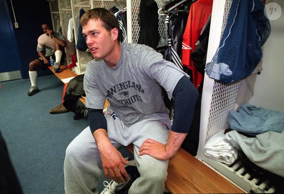 Aos 22 anos, Brady foi escolhido apenas na 199ª posição do draft da NFL, um dos mais baixos da história para um quarterback de elite