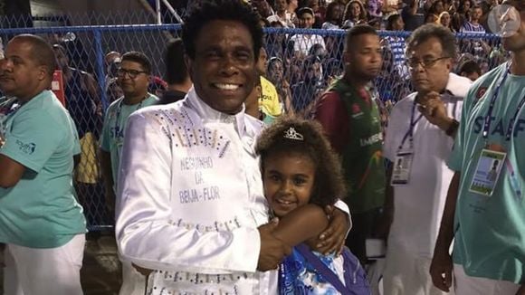 A caçula se chama Luiza Flor; quando pequena, acompanhava Neguinho da Beija-Flor nos ensaios