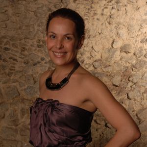 Carolina Ferraz, em 2003, também sofreu uma lesão na articulação do ombro esquerdo