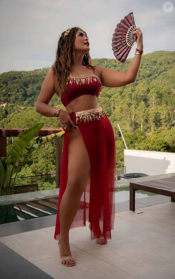 Influenciadora revela ter sustentado ex e expõe detalhes do relacionamento conturbado