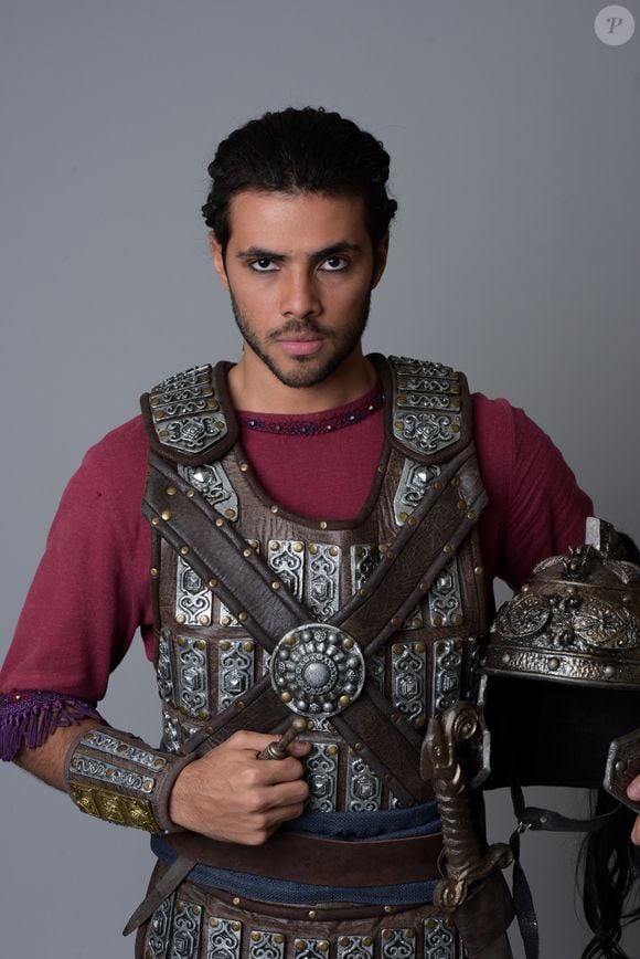 Gabriel Fuentes se afastou por algum tempo dos folhetins e chegou a abrir uma conta no OnlyFans.