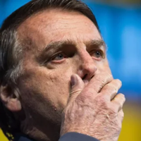 Jair Bolsonaro tem traumatismo craniano após crise na cadeia e Michelle Bolsonaro desabafa: ‘Meu amor não está bem’