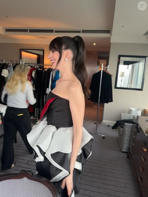 Especialista da TRUSS afirma que nova franja 'muda completamente a leitura do rosto' sem cortes radicais