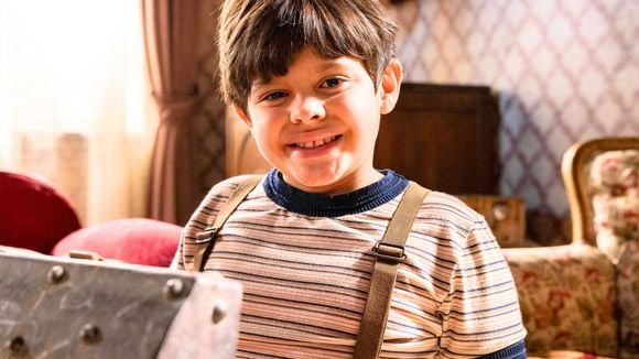 Quem é o Simbá de 'Êta Mundo Melhor!'? Ator mirim Arthur Yera vive o falso filho que dá golpe em Candinho na novela da Globo