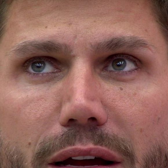 Jonas Sulzbach se beneficia de cenário externo e pode permanecer no ‘BBB 26’