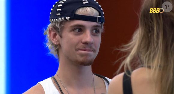 Juliano Floss é namorado de Marina Sena