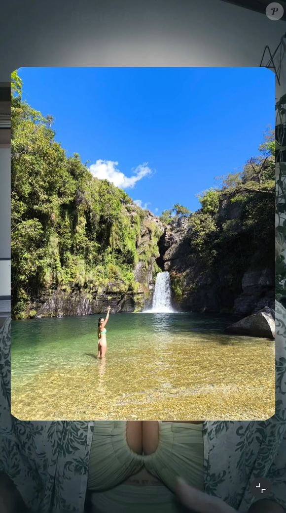 Durante uma viagem para comemorar o aniversário na Chapada dos Veadeiros, Kariny Elias conheceu Cida, que compartilhou uma sabedoria ancestral sobre o uso do feijão vermelho para os cabelos