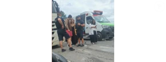 Fotos mostram Pedro Henrique sendo levado para clínica psiquiátrica após deixar o BBB 26. Ex-brother é investigado por assédio e tem defesa que acusa falhas da Globo