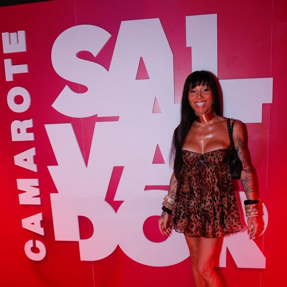 Maya Massafera vai desfilar para Walerio Araújo em um desfile cujo tema é o avesso