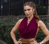 Arminda (Grazi Massafera) vai provocar Gerluce na cadeia e leva uma surra