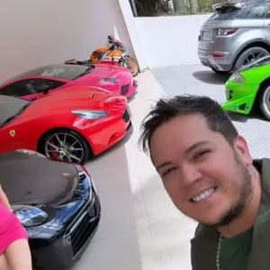 Mansão de Melody traz uma garagem espaçosa para abrigar os diversos carros de luxo da cantora