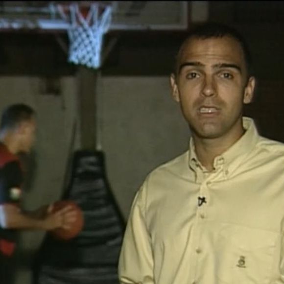 Tadeu Schmidt fez matéria especial sobre o irmão, Oscar Schmidt, há 25 anos na TV Globo