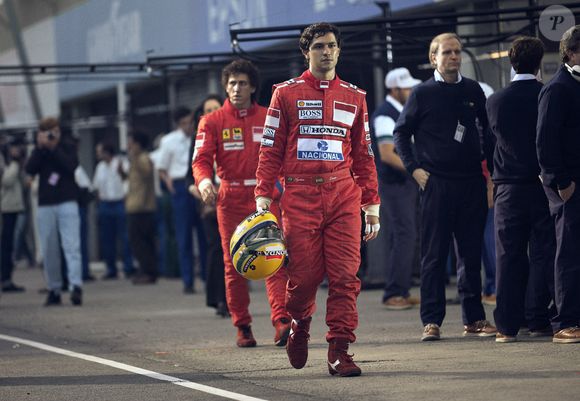 A série 'Senna' foi lançada na Netflix em novembro de 2024.