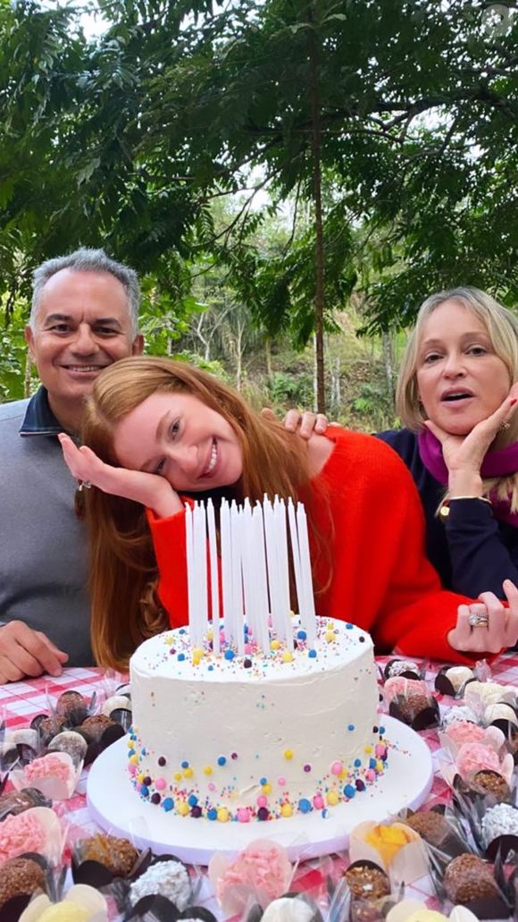 Marina Ruy Barbosa deu uma mansão de R$ 5,5 milhões para os pais, Gioconda e Paulo, em 2022