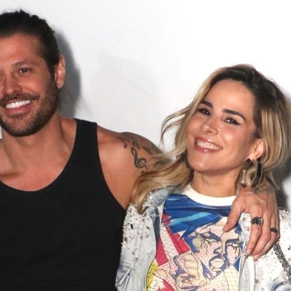 Após um breve retorno em 2003, o casal se separou novamente em 2004.