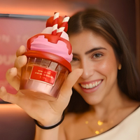 Minha sobrinha ficou louca com a embalagem do meu perfume árabe. Só os 6 frascos de sobremesa deixa qualquer ovo de Páscoa no chinelo