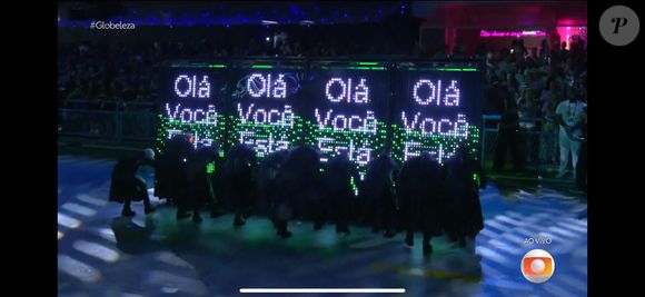 Mocidade aposta em tecnologia e leva robô, IA e ‘rádio chinês’ para a comissão de frente na Sapucaí.