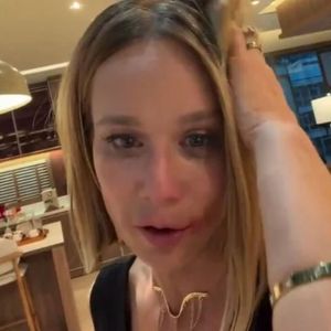 Mariana Ximenes pareceu descabelada em vídeo publicado por Dan Stulbach
