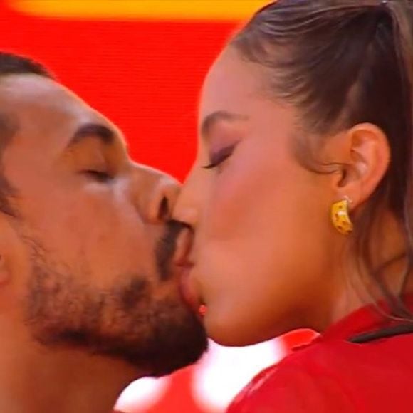 No 19º Paredão do BBB 25, Renata engatou romance com Maike durante o reality