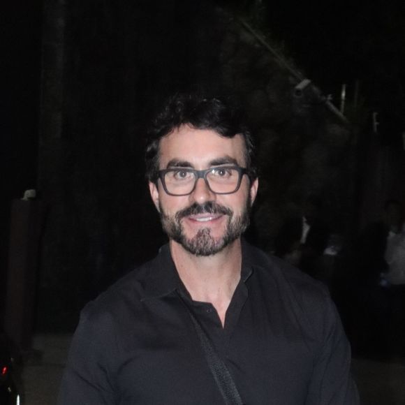 Polêmicas 2025 no mundo dos famosos: Padre Fabio de Mello foi acusado de provocar a demissão de um gerente de cafeteria no Sul ao se queixar do atendimento no local. Ao se pronunciar, o religioso afirmou que as 'pessoas querem odiar'