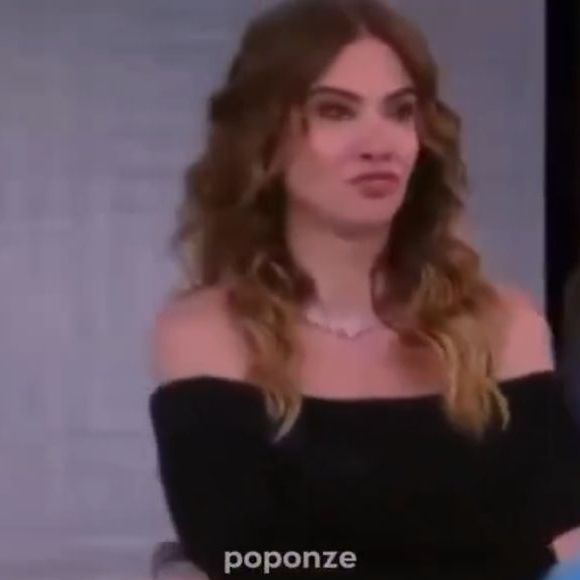 Expressão de Luciana Gimenez chama atenção durante performance ousada de Andressa Urach no "SuperPop"