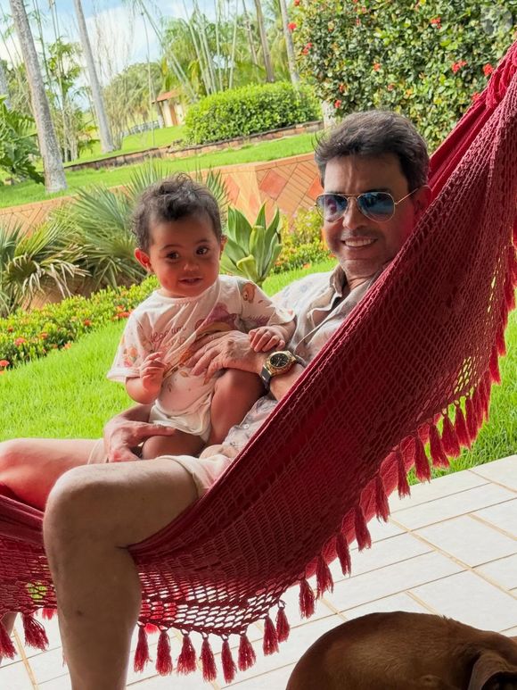 Filha de Graciele Lacerda e Zezé Di Camargo recebeu muitos elogios de internautas nos comentários do vídeo