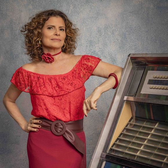 Debora Bloch como Deodora em 'No Rancho Fundo' (2024).