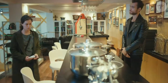 Bahar tem pressentimento ruim sobre seu novo emprego, na novela 'Força de Mulher', no capítulo de 14 de maio de 2025, quarta-feira