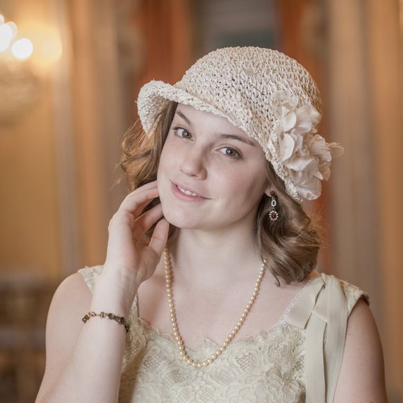 2016: diferente de tudo em sua carreira até então, Alice Wegmann causou na minissérie 'Ligações Perigosas'